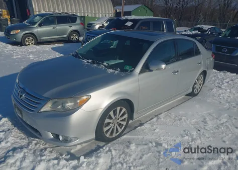 2012 Toyota Avalon Base z USA, uszkodzony, nr VIN 4T1BK3DB9CU471007
